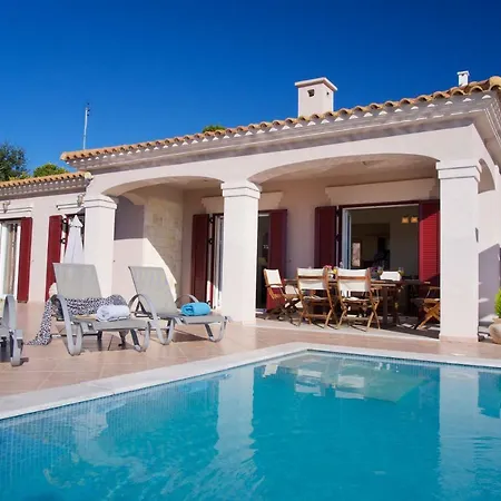 Dina Villa